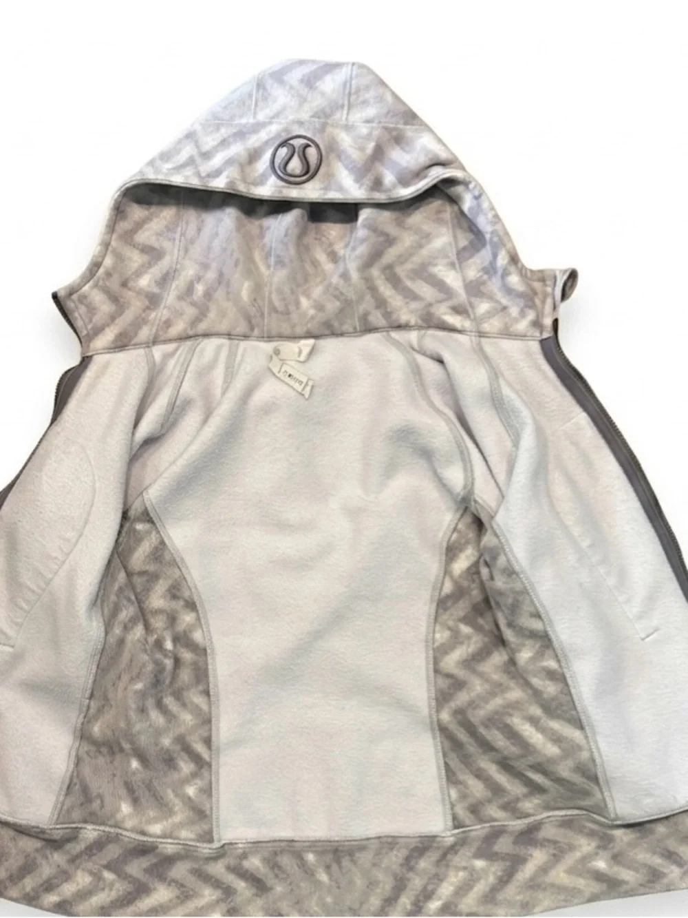 Lululemon Scuba Full-Zip Hoodie | Lilac Zig Zag Pattern | Size 4 - Picture 10 of 12